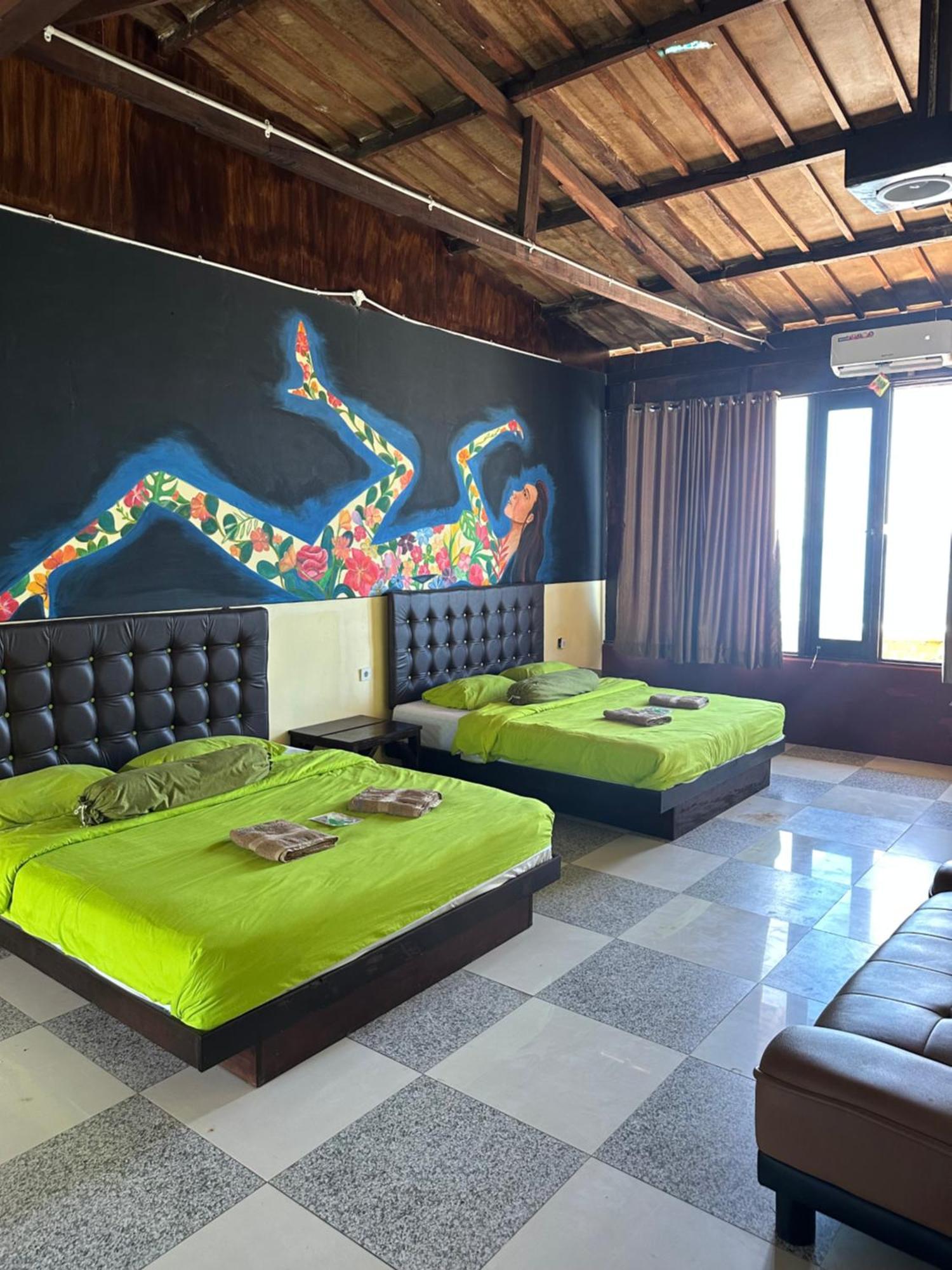 Mooi Park Hotel Sorong Kültér fotó
