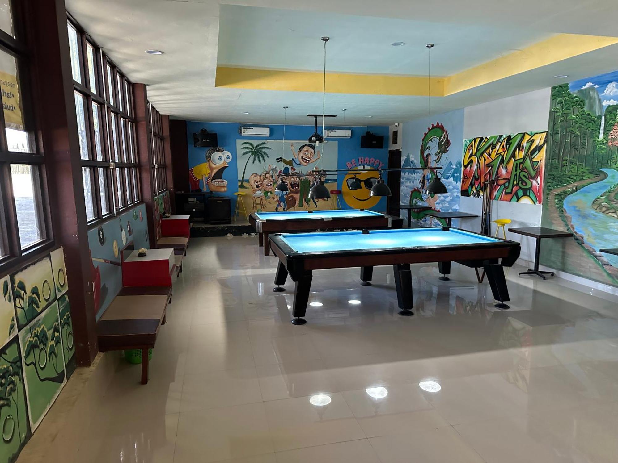 Mooi Park Hotel Sorong Kültér fotó